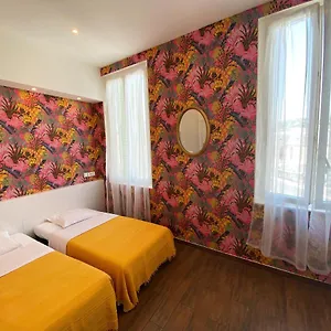 Interlaken 2*, Nizza Francia